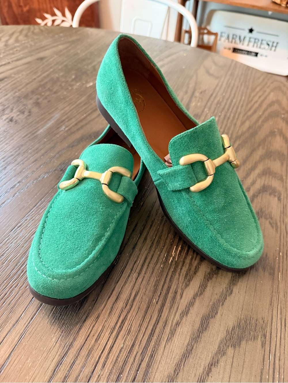 White Mountain Casino Loafers Sz 8.5